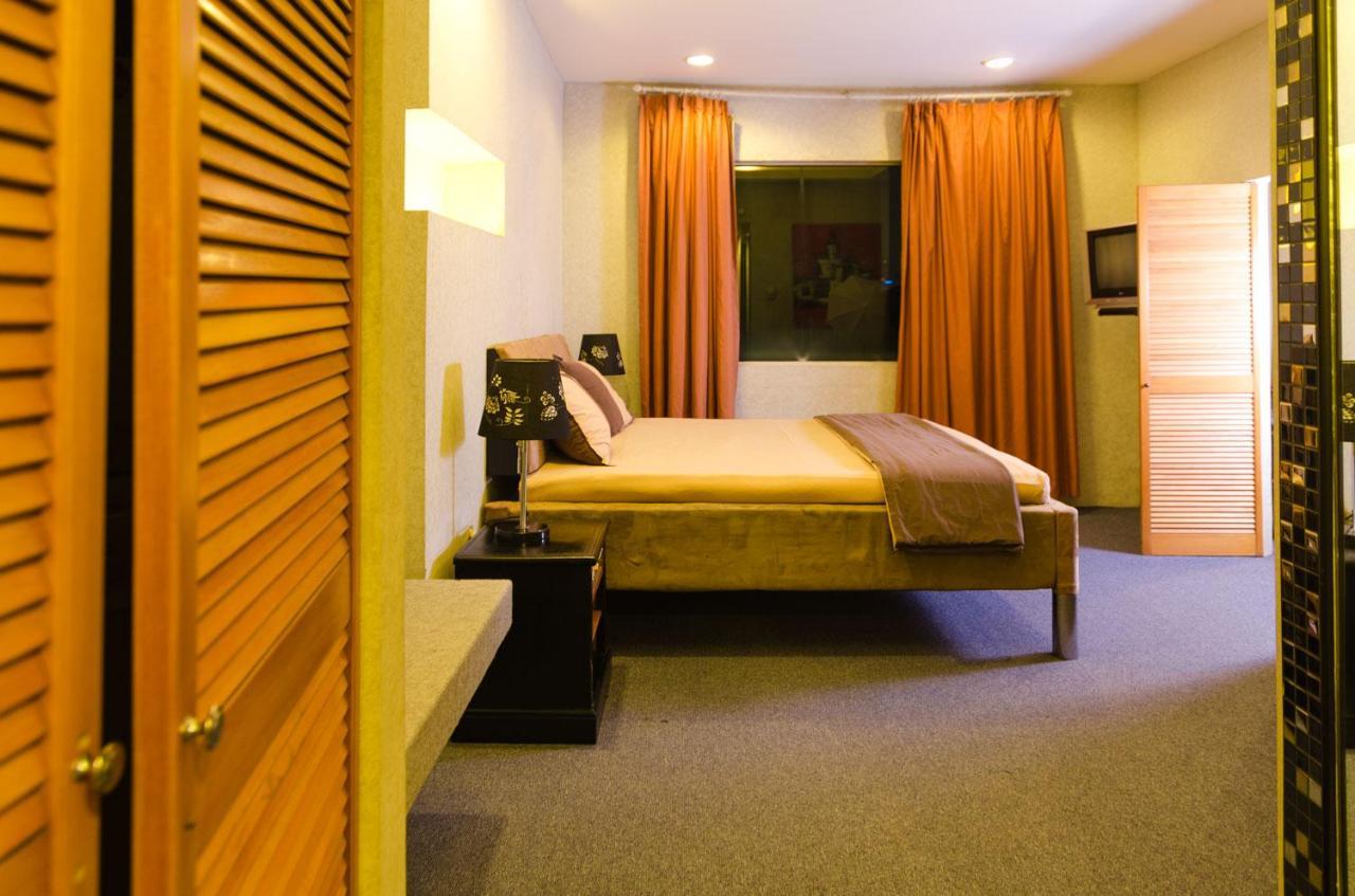 Hotel Peninsula Mangga Besar Jacarta Exterior foto