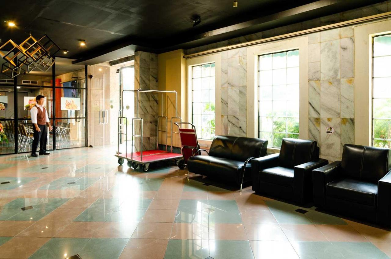 Hotel Peninsula Mangga Besar Jacarta Exterior foto