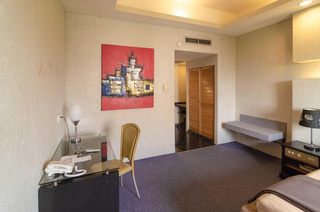Hotel Peninsula Mangga Besar Jacarta Exterior foto